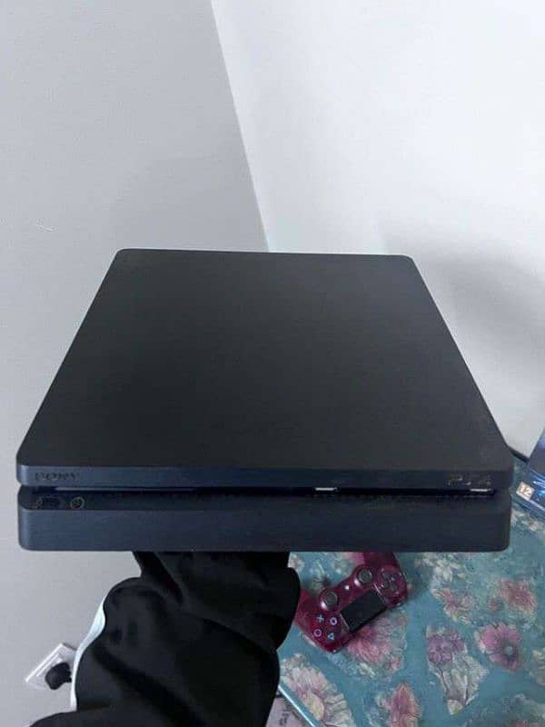 Playstation 4 BRAND new 0