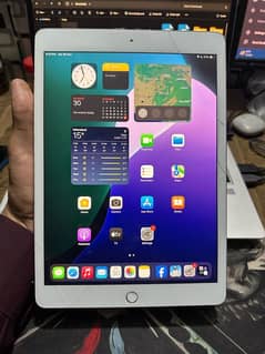 ipad 8th jen 32gb with box only