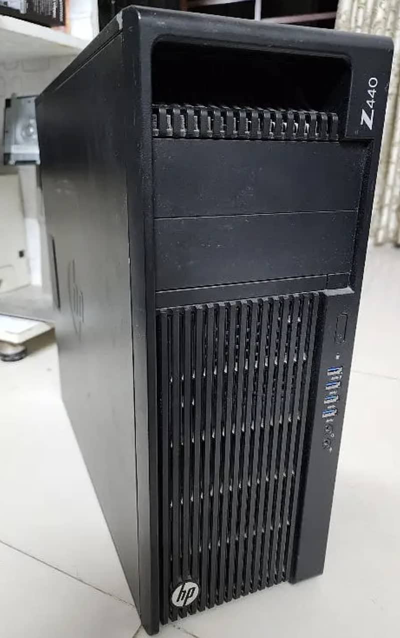 HP Z440 0