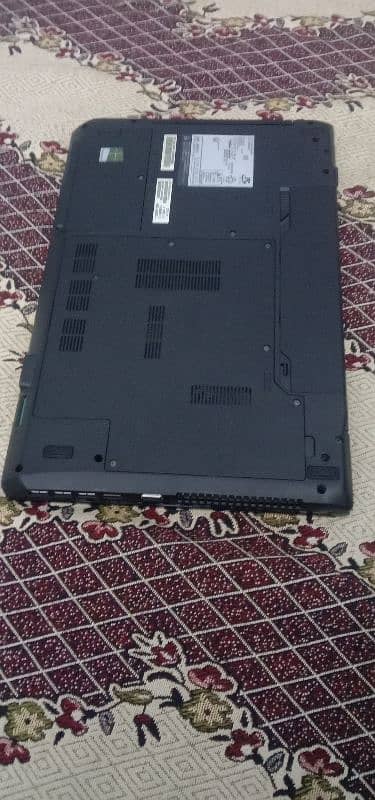 fujitsu corei3 big screen labtop very new conditions and rat 2