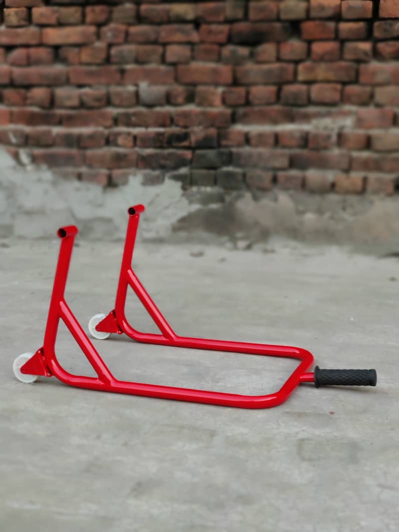 Paddock stand universal 4