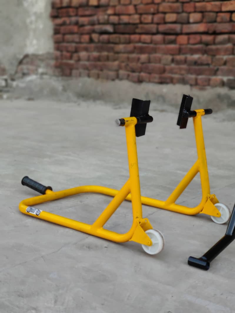 Paddock stand universal 5