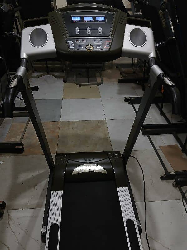 treadmils (0309 5885468). ellapticals. spin bikes. gym cycles. dumbles 8