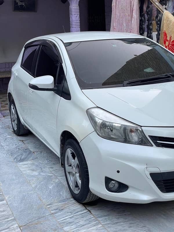 Toyota Vitz 2012 7