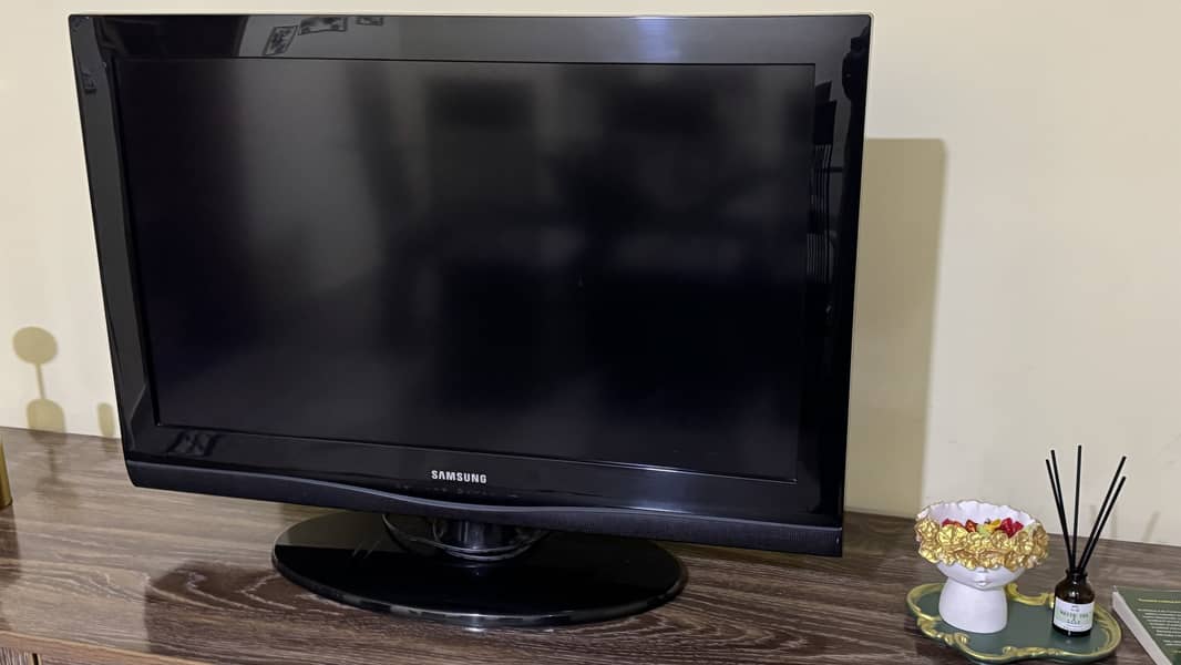 Samsung LCD 32 inch 0