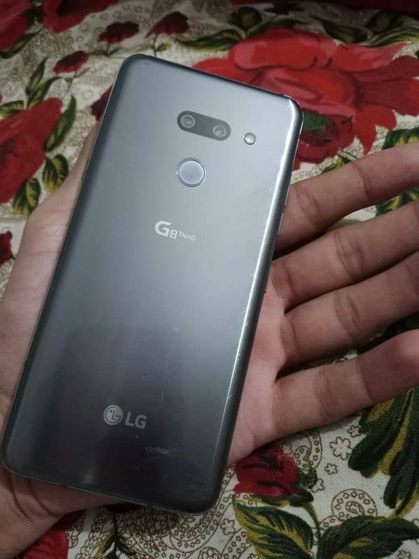 LGg8thinq 6/128 5