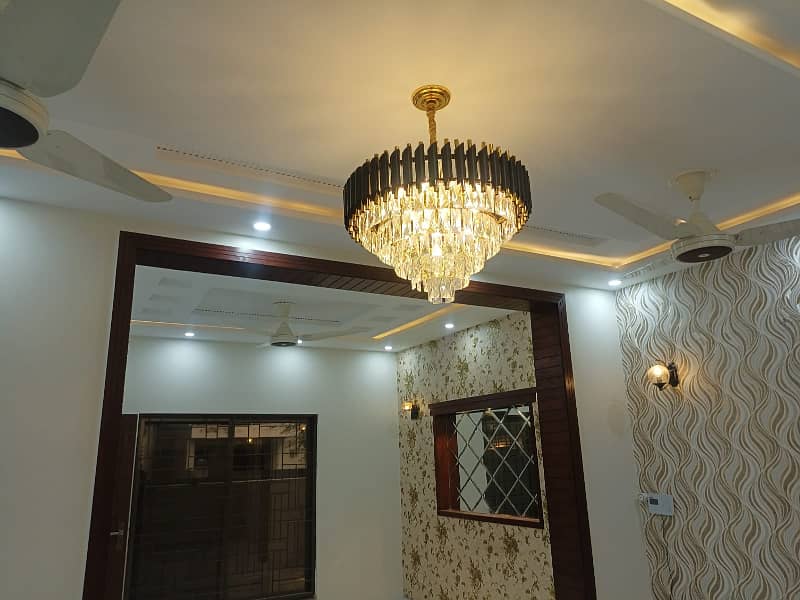 5 Marla Brand New Modern Elevation Luxury House Available For Sale In Bahria Town Lahore. 3