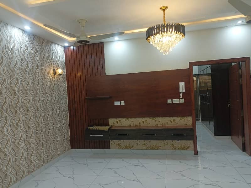 5 Marla Brand New Modern Elevation Luxury House Available For Sale In Bahria Town Lahore. 7