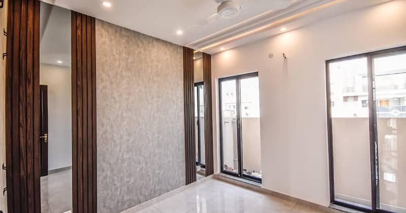 5 Marla luxury House Available For Sale In DHA 9 town Lahore 12