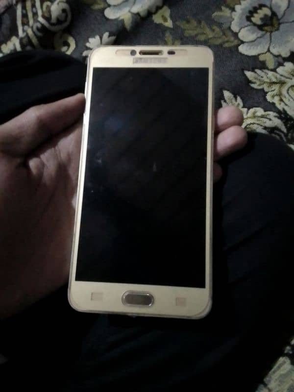 Samsung 4gb or 32gb for sale contact 03/00/66/71/1155. 2