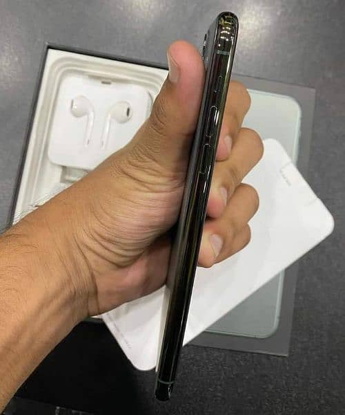 iPhone 11 pro max 256gb PTA approve 03464561048 my WhatsApp number 1