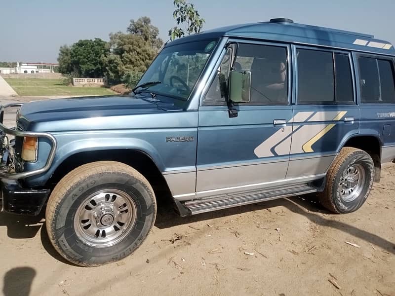 Mitsubishi Pajero 1990 2.5 Diesel  0302 6045022 1