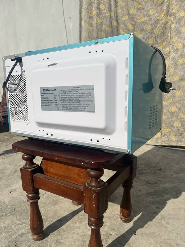 DW 131 HP Grilling Microwave Oven 6