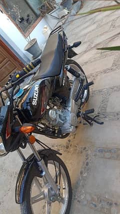 zero meter condition karachi registered bike. . . . Transfer Must