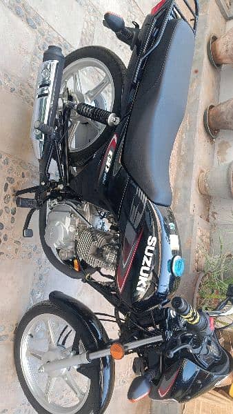 zero meter condition karachi registered bike. . . . Transfer Must 2