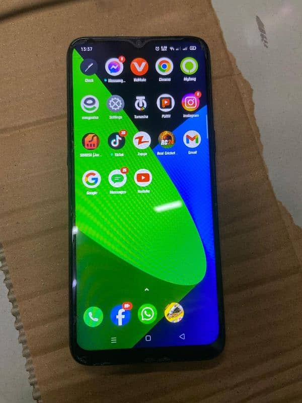 REALME 5 4 GB RAM 64 GB MEMORY 5000Mah battery WITH BOX 0