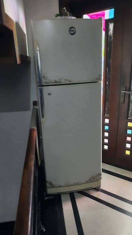 pel fridge good working no repair 1