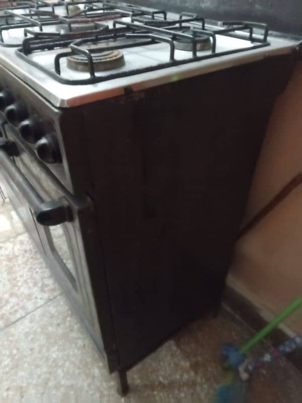 Gas oven 1