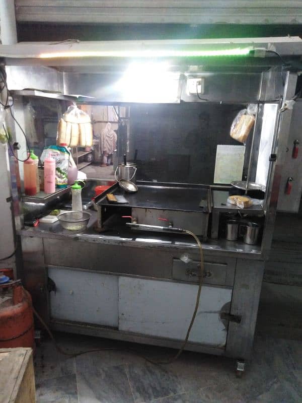 selling a new shawarma counter fully covered by steal 0