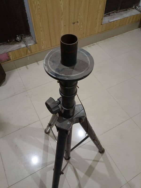 Speaker stand. , use for different purpose 0