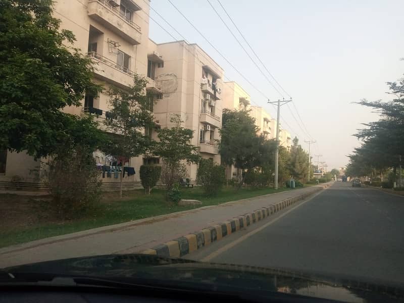 5 Marla 2 Bedroom flat for rent in Askari 11- C Lahore 3