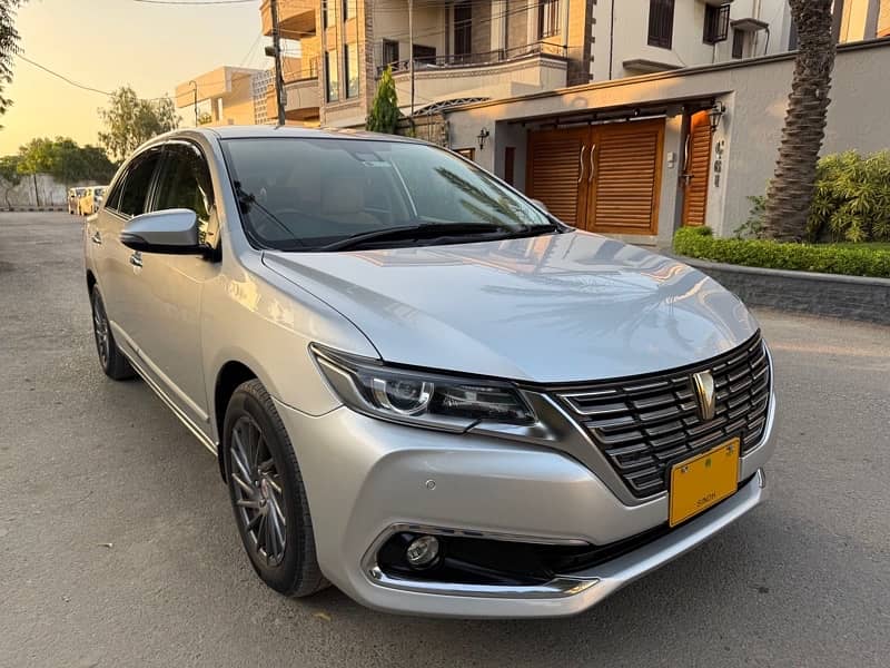 Toyota Premio F EX 1.5 2017 1