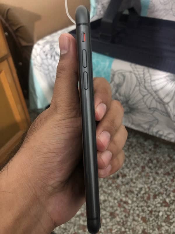 IPhone 11 64 GB 0