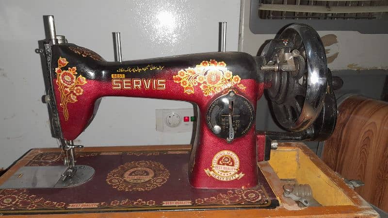 Sewing Machine For Sale 10/10 3