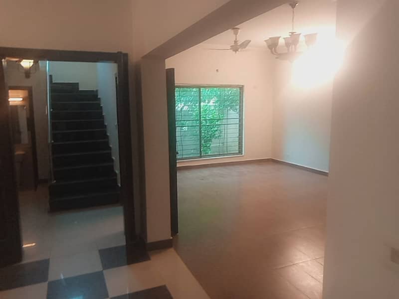 12 Marla 4 Bed House For Sale In Askari 11 Lahore. 15