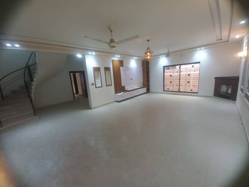 10 Marla house for sale available in Valencia Housing Society Lahore 19