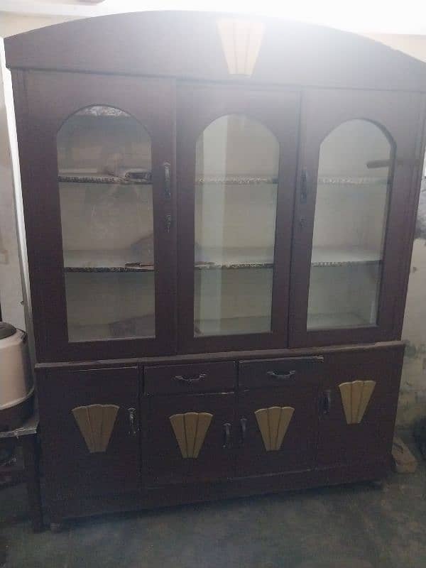 Dressing and Showcase for sale 5