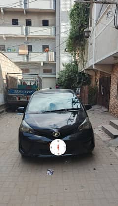 Toyota Vitz 2015