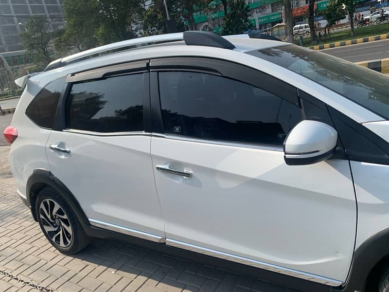 Honda BR-V 2019 Automatic Full Option Total Genion First Owner 9