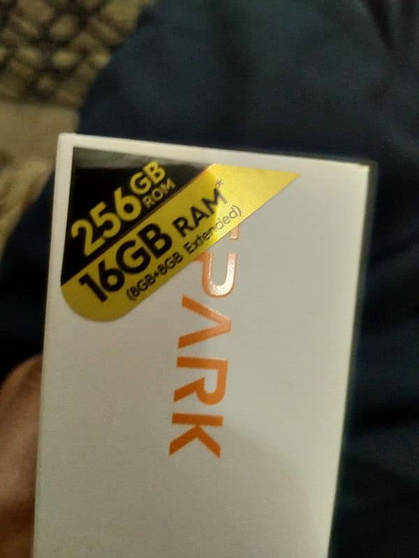 Tecno Spark 20 256 gb 2