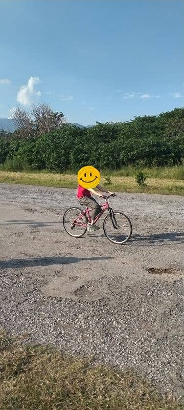 Giant bike in pink color 0