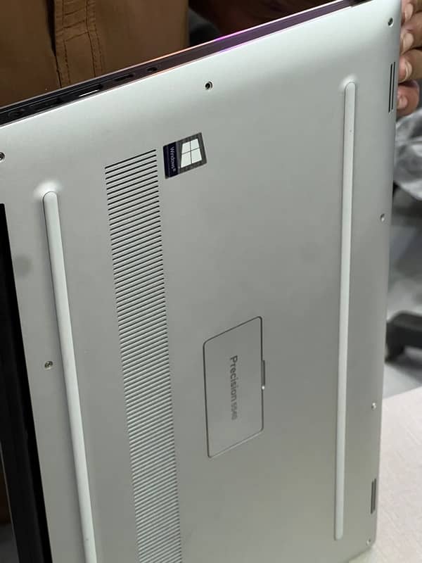 DELL PRECISION 5540 i7 9Gen 0