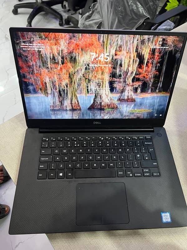 DELL PRECISION 5540 i7 9Gen 6