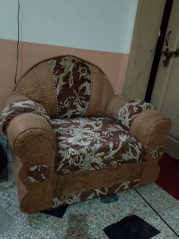 sofa Set 5 Seater Rs. 17000, Banaras Colony. Rawalpindi 2