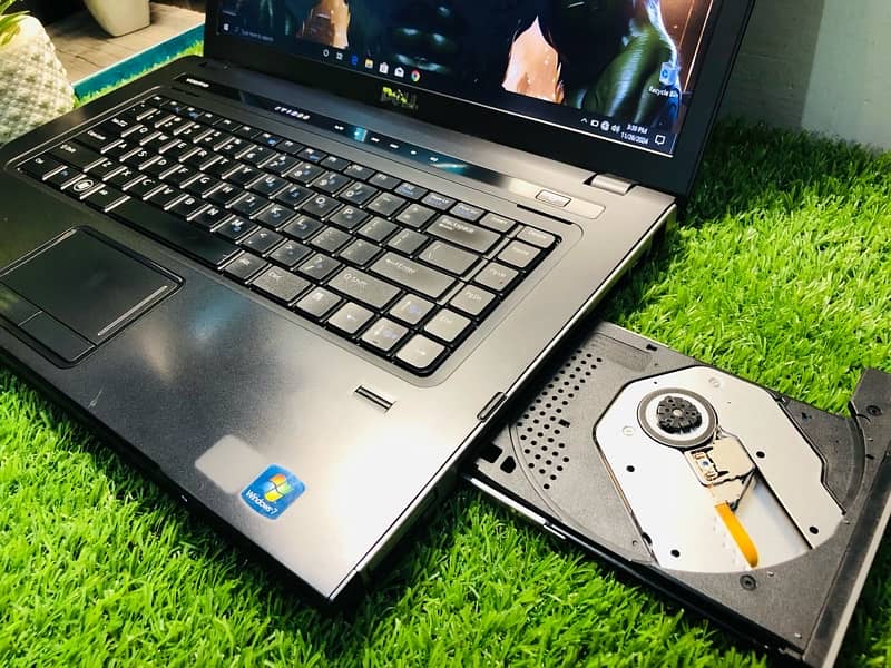 Dell laptop with Graphic card 3