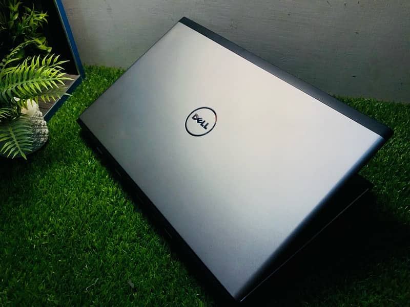 Dell laptop with Graphic card 4