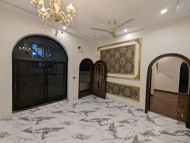 10 Marla Brand New type luxury stylish Spanish style renovated house available for sale in Iqbal town Lahore by Fast property services 4