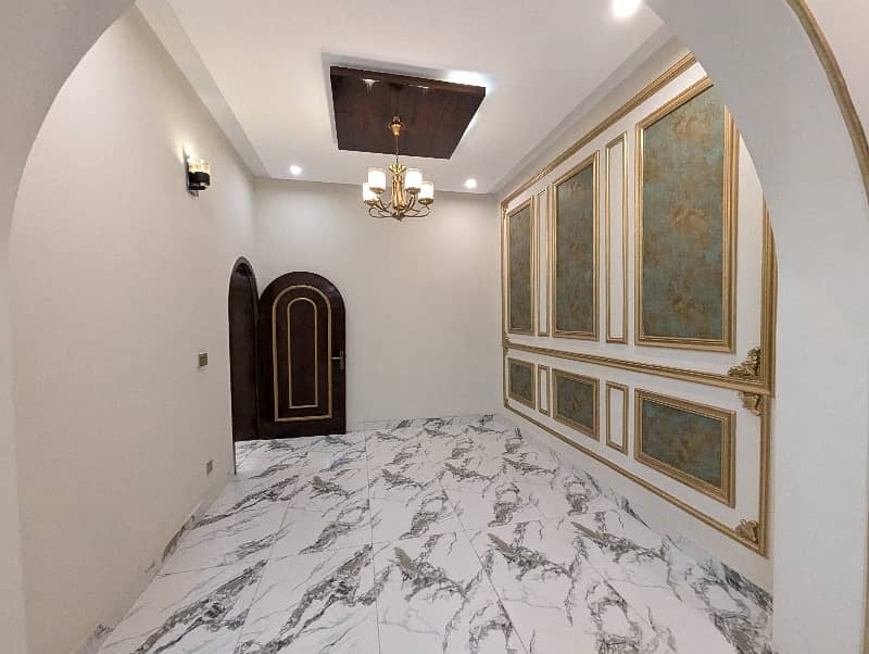 10 Marla Brand New type luxury stylish Spanish style renovated house available for sale in Iqbal town Lahore by Fast property services 13