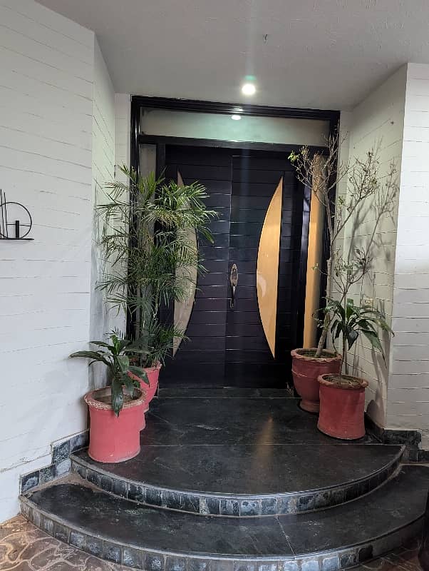 1 kanal used house owner built vip double storey available for sale in wapdatown Lahore by Fast property services with original pics 5