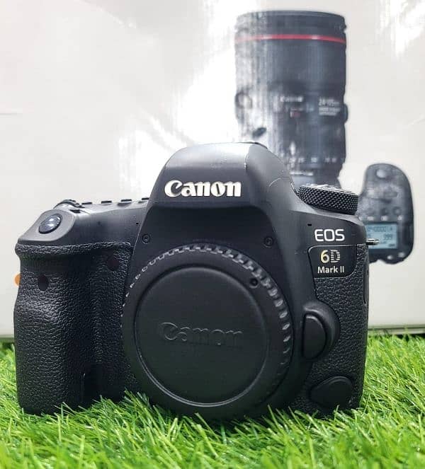 Canon 6d Mark ii body 0