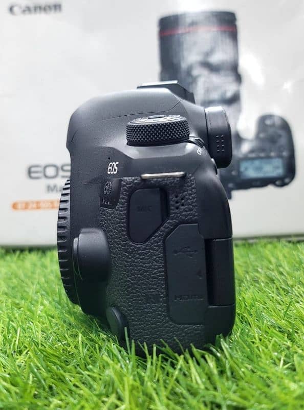 Canon 6d Mark ii body 4