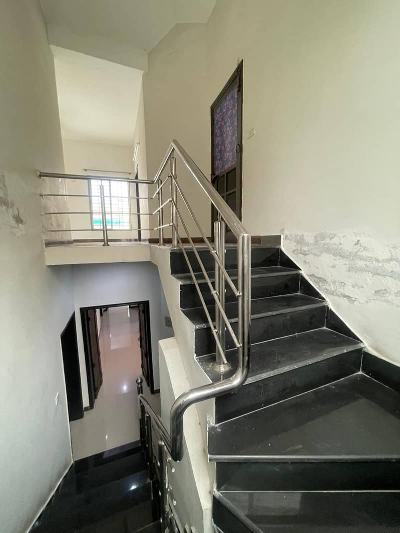 Askari I Abbottabad 10 Marla House Available For Sale 0