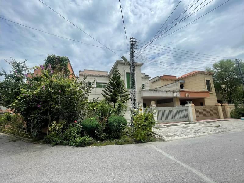 Askari I Abbottabad 10 Marla House Available For Sale 4