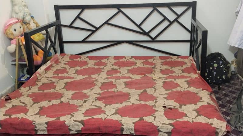 Double bed for sale 0