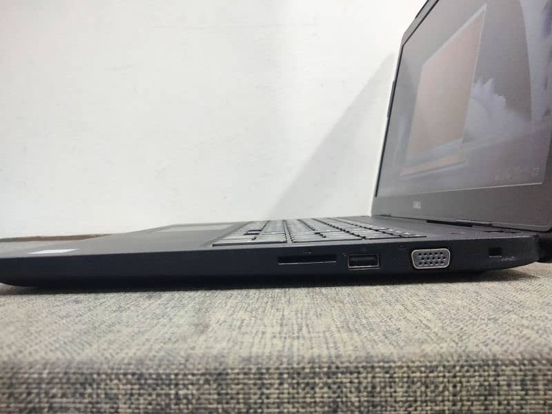 DELL latitude, ( i5 / 6th Generation ) 3