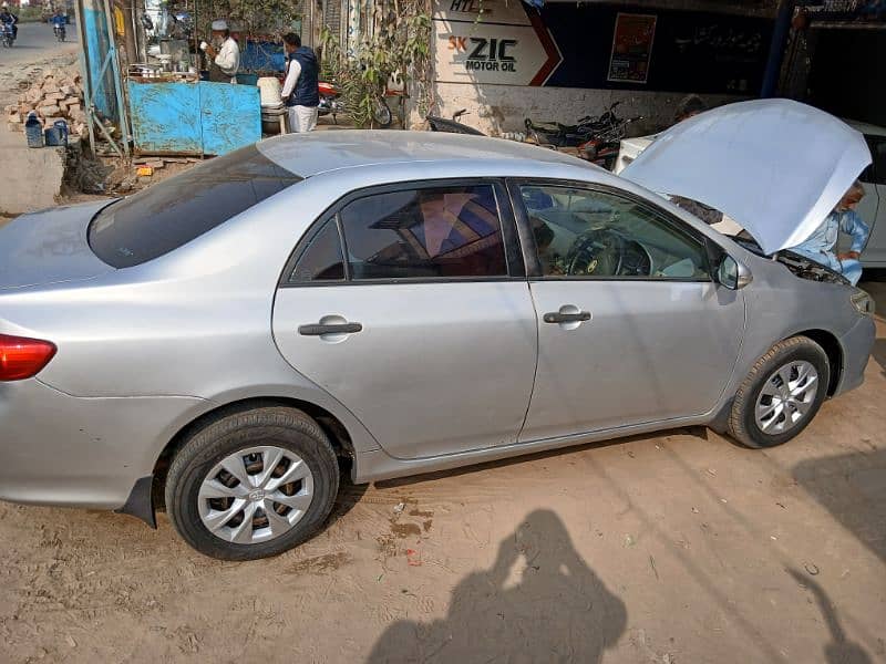 Toyota Corolla GLI 2010 16